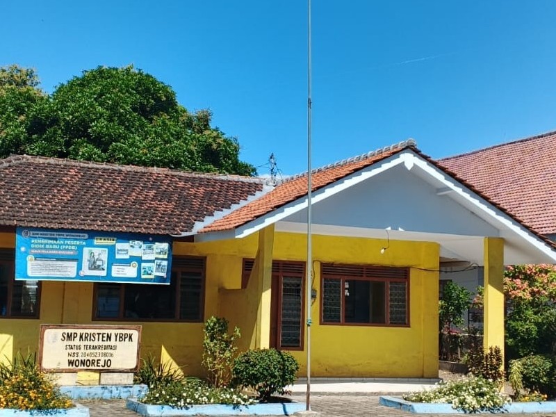 Halaman Sekolah